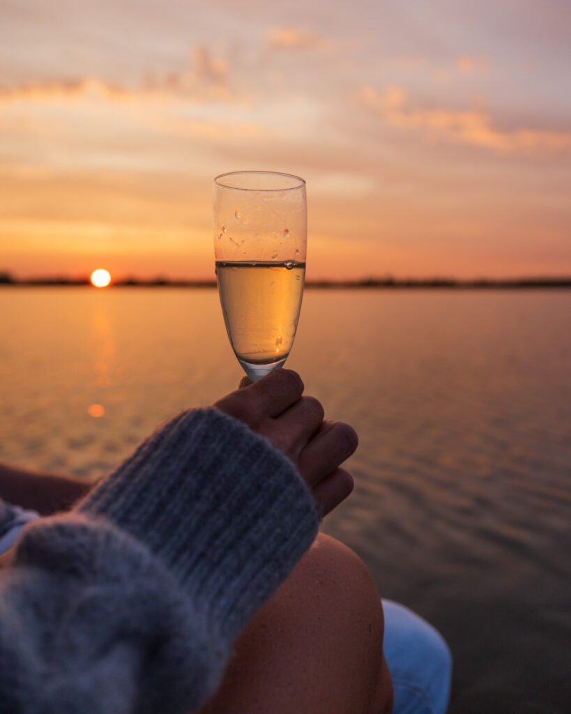 Flōtten - kamperen op het water, campingraft, bijzondereovernachting, origineelovernachten